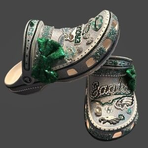 NEW CUSTOM MADE EAGLES CROCS (SIZE 9)